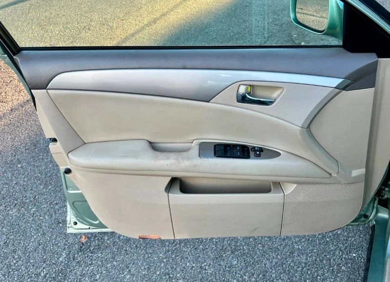 2006 Toyota Avalon 3rd Gen - Image 4 of 12