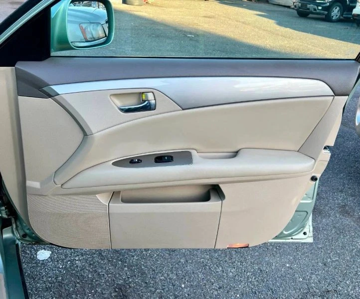 2006 Toyota Avalon 3rd Gen - Image 10 of 12
