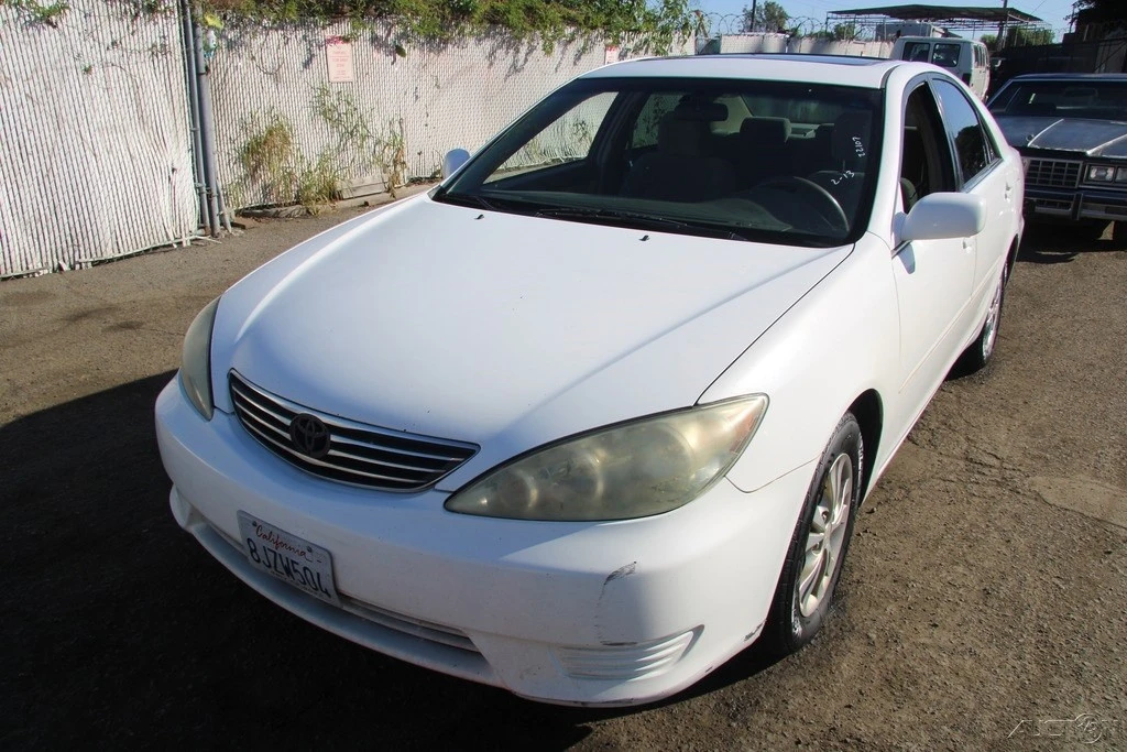 2006 Toyota Camry 5th Gen - Image 2 of 21