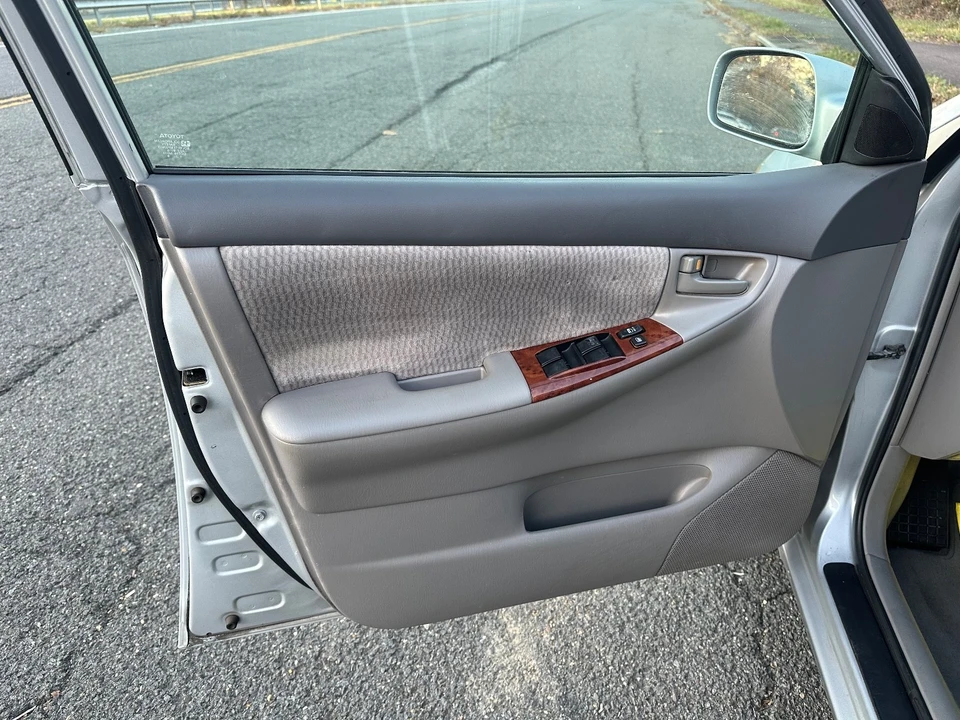 2006 Toyota Corolla 9th Gen - Image 12 of 21