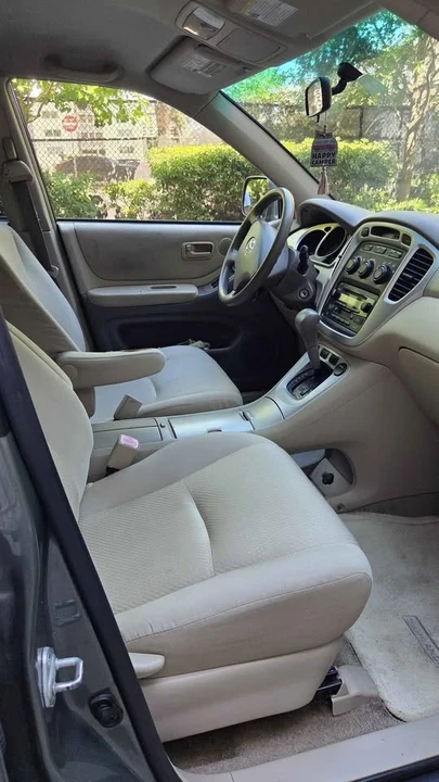 2006 Toyota Highlander - Image 10 of 13
