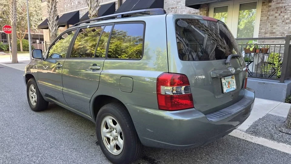 2006 Toyota Highlander - Image 2 of 13