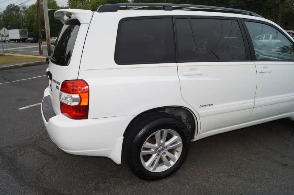 2006 Toyota Highlander - Image 10 of 20