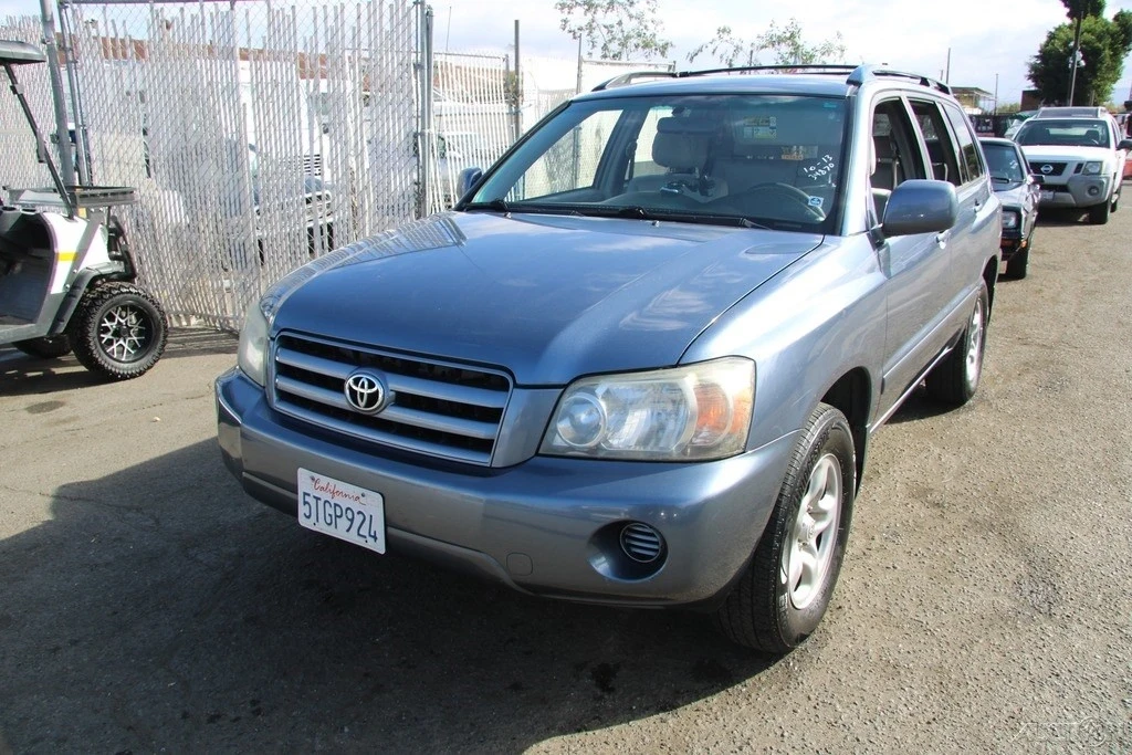 2006 Toyota Highlander - Image 2 of 21