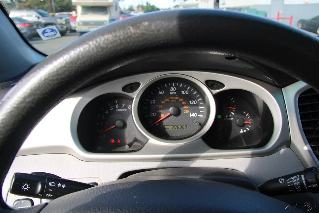 2006 Toyota Highlander - Image 14 of 21