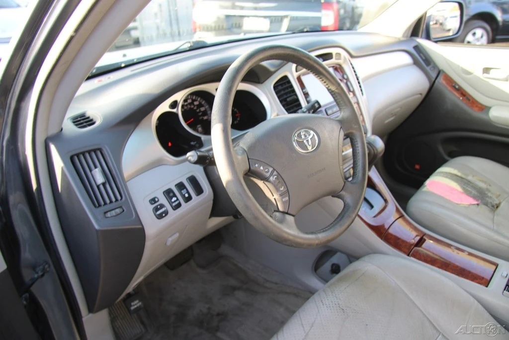 2006 Toyota Highlander - Image 12 of 21