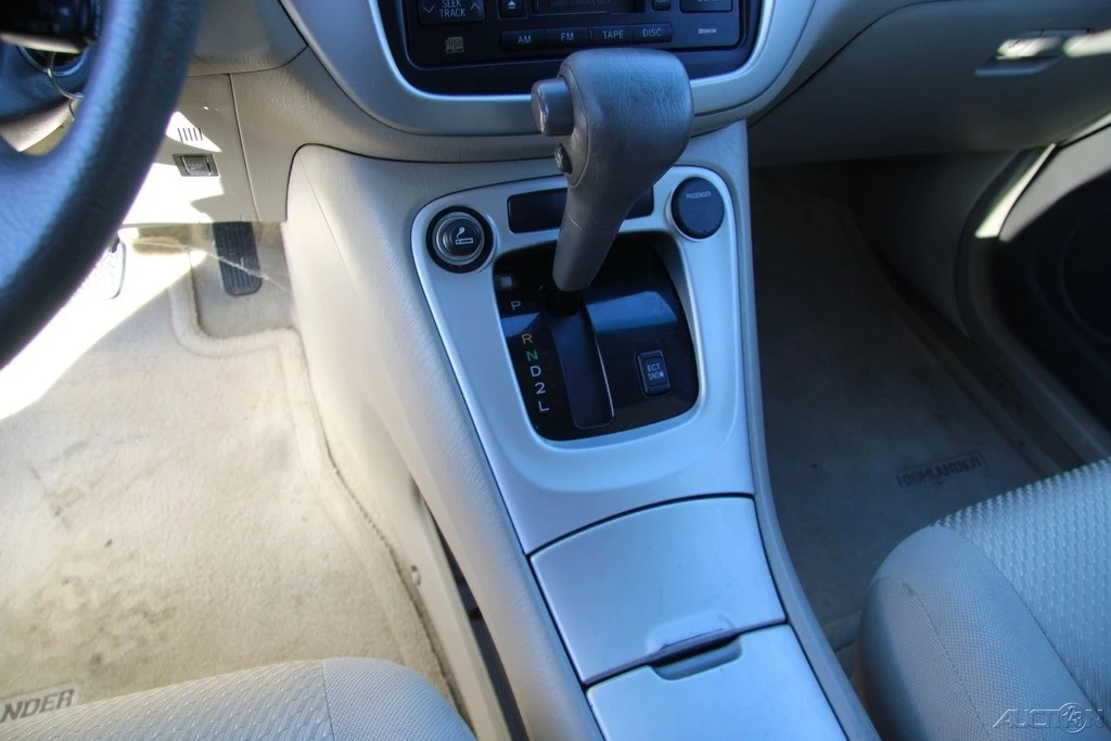 2006 Toyota Highlander - Image 18 of 21