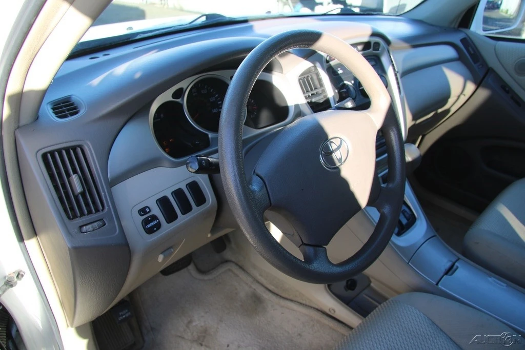 2006 Toyota Highlander - Image 13 of 21