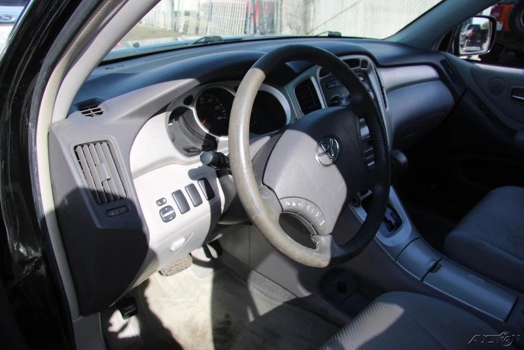 2006 Toyota Highlander - Image 15 of 21