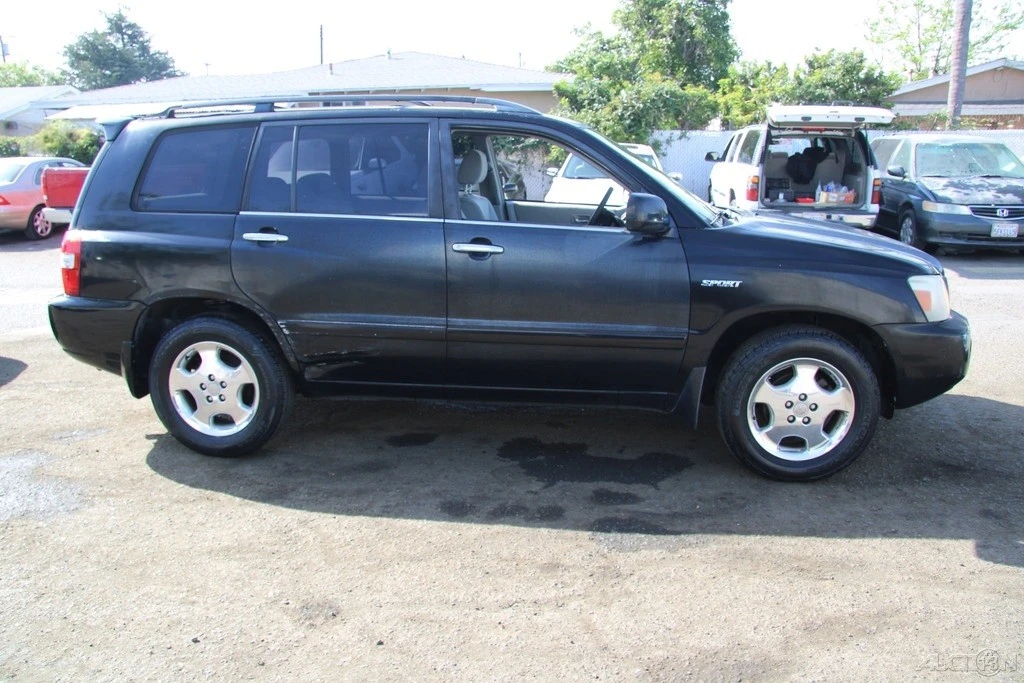 2006 Toyota Highlander - Image 9 of 21