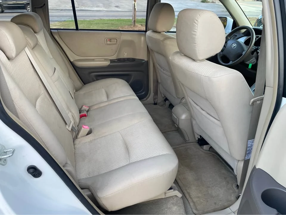 2006 Toyota Highlander - Image 11 of 20