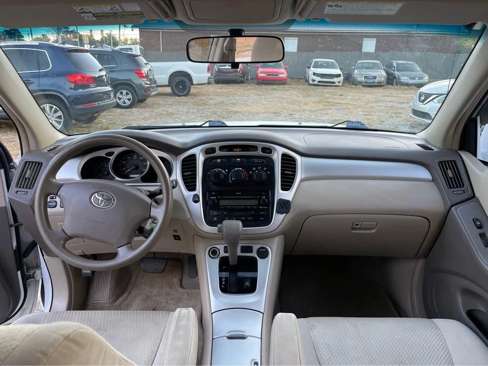 2006 Toyota Highlander - Image 16 of 20