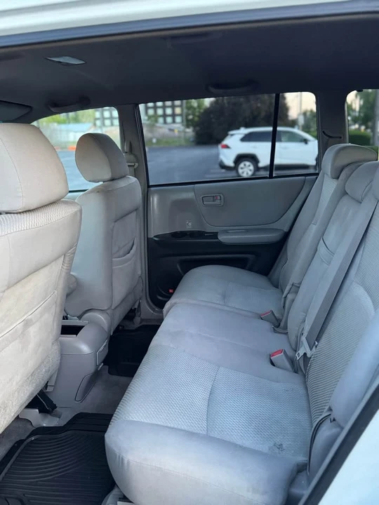 2006 Toyota Highlander - Image 12 of 15