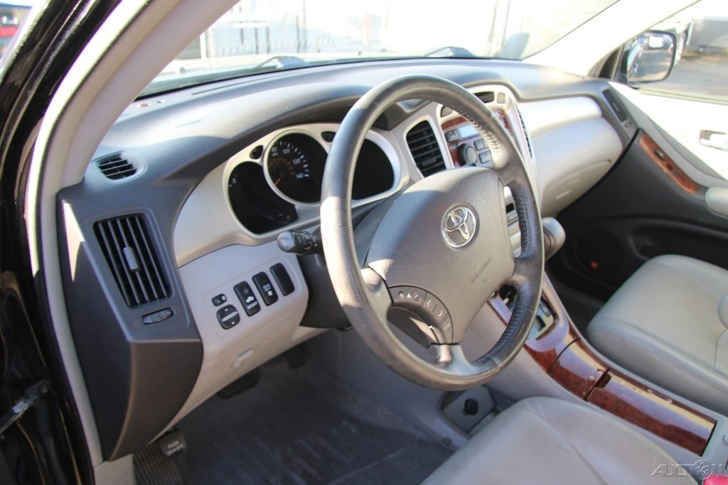 2006 Toyota Highlander - Image 13 of 21
