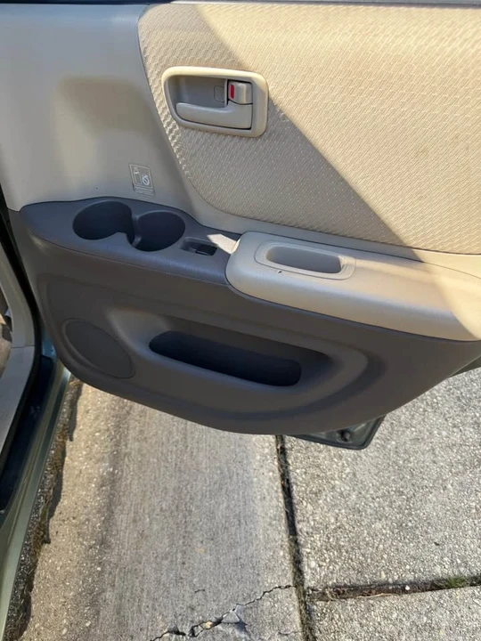 2006 Toyota Highlander - Image 11 of 20