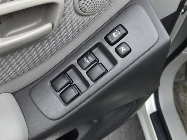 2006 Toyota Highlander - Image 10 of 12