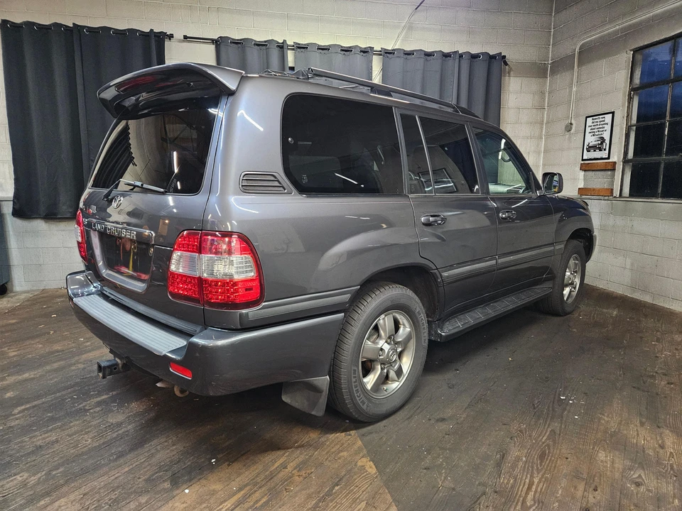 2006 Toyota J100 Land Cruiser - Image 17 of 31
