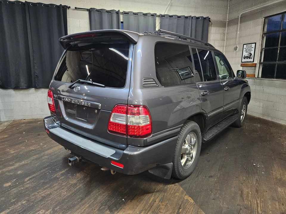 2006 Toyota J100 Land Cruiser - Image 16 of 31