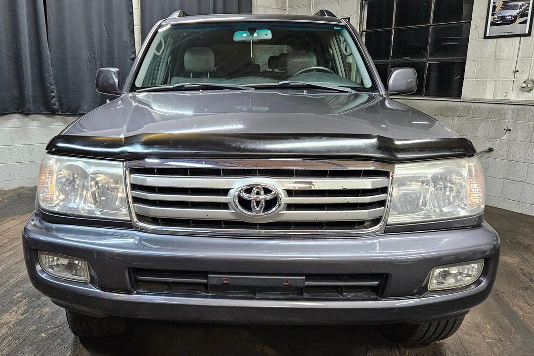 2006 Toyota J100 Land Cruiser - Image 2 of 31