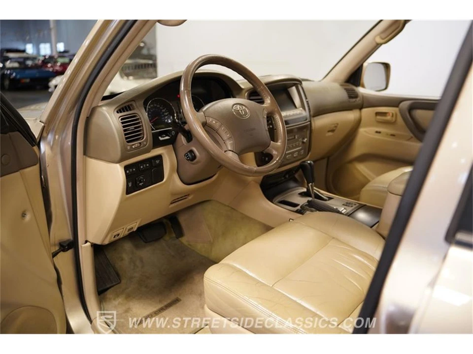 2006 Toyota J100 Land Cruiser - Image 2 of 31