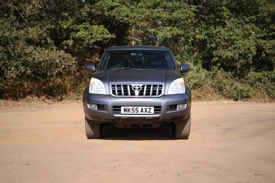 2006 Toyota J100 Land Cruiser - Image 3 of 30