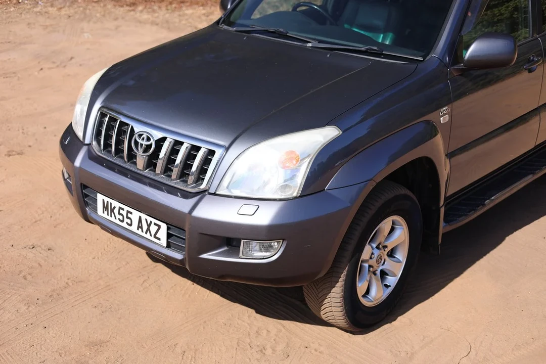 2006 Toyota J100 Land Cruiser - Image 17 of 30