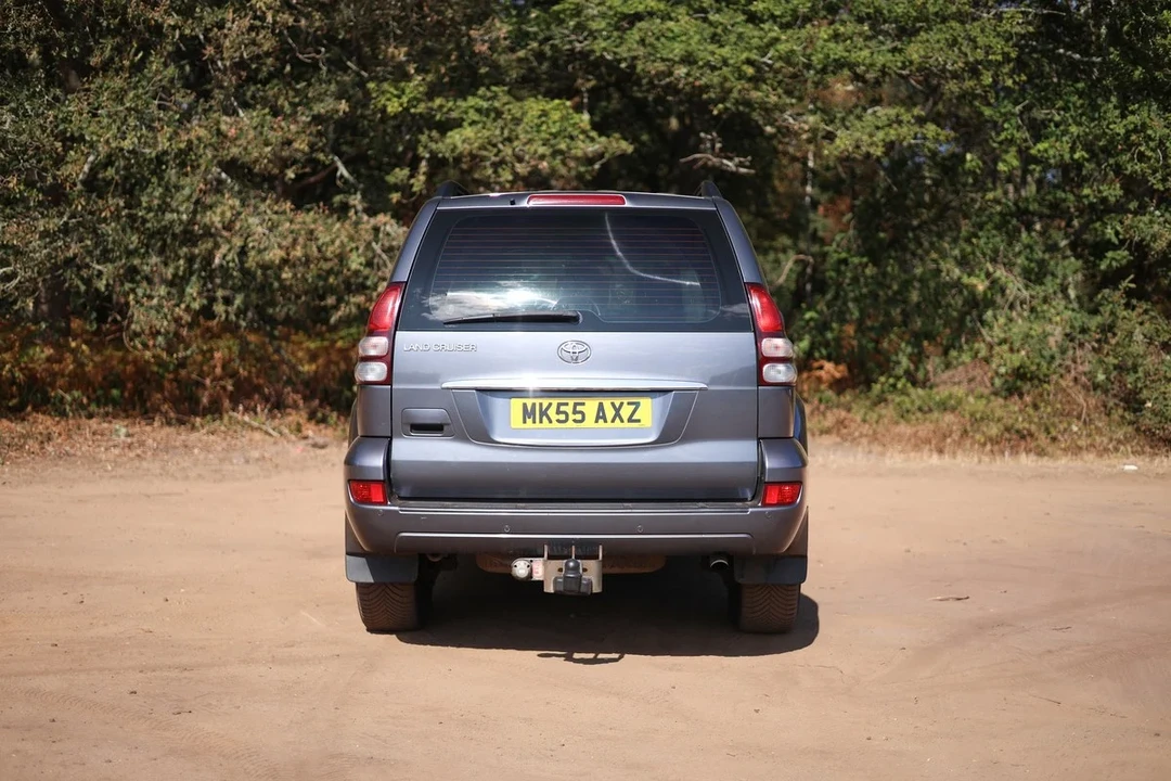 2006 Toyota J100 Land Cruiser - Image 4 of 30