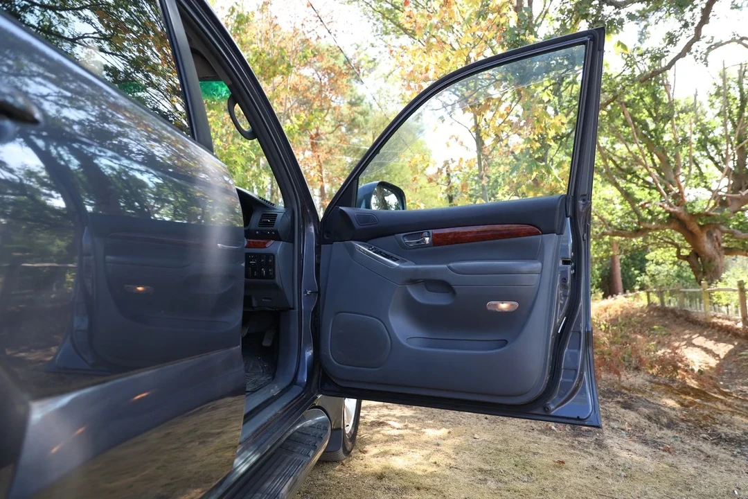 2006 Toyota J100 Land Cruiser - Image 28 of 30