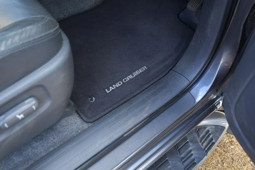 2006 Toyota J100 Land Cruiser - Image 30 of 30