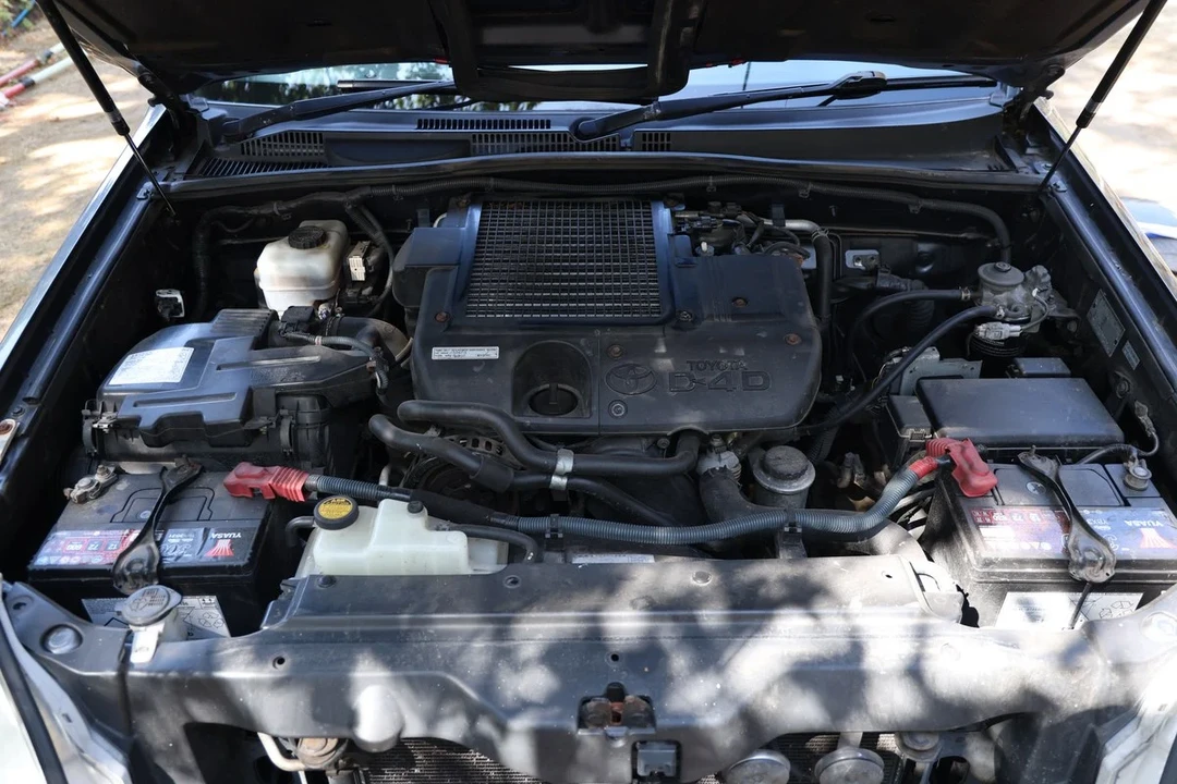 2006 Toyota J100 Land Cruiser - Image 20 of 30