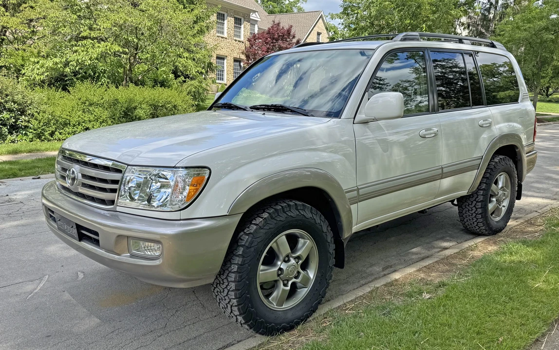 2006 Toyota J100 Land Cruiser - Image 2 of 31