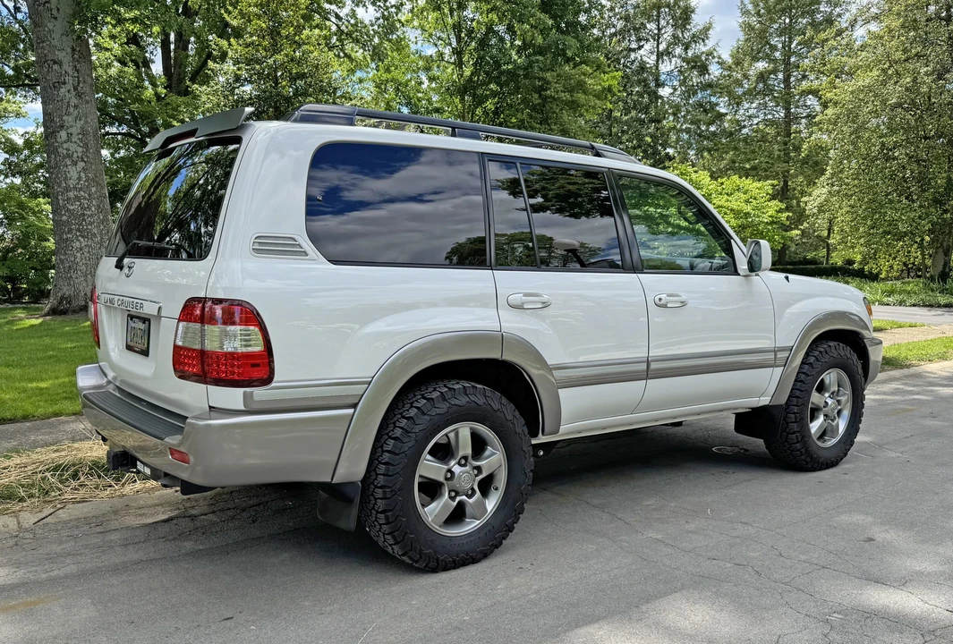 2006 Toyota J100 Land Cruiser - Image 10 of 31