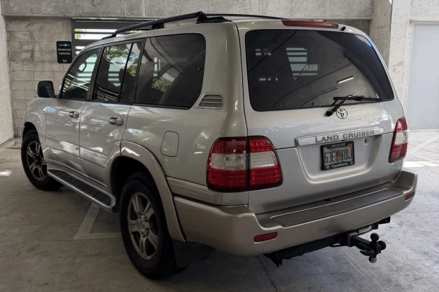 2006 Toyota J100 Land Cruiser - Image 2 of 7