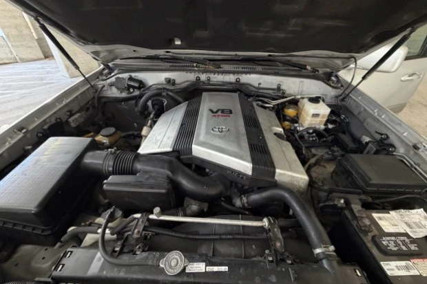 2006 Toyota J100 Land Cruiser - Image 6 of 7