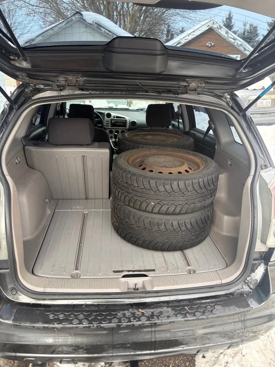 2006 Toyota Matrix 1st Gen - Image 5 of 5