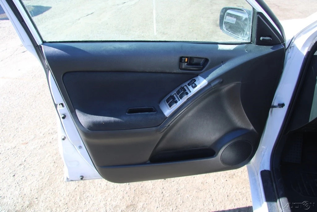 2006 Toyota Matrix 1st Gen - Image 11 of 21