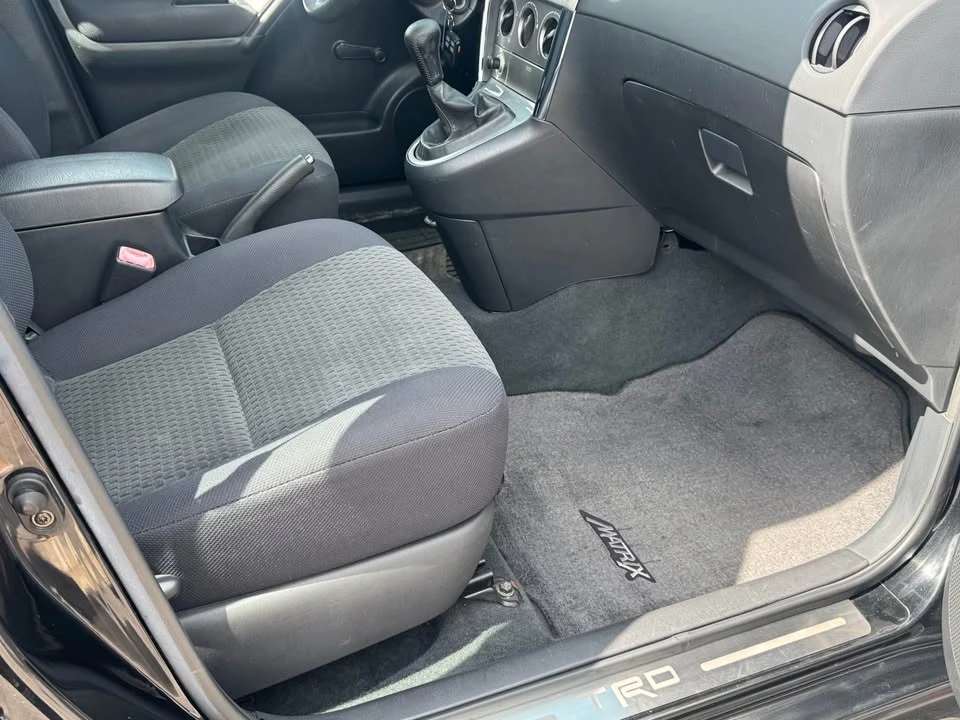 2006 Toyota Matrix 1st Gen - Image 9 of 17