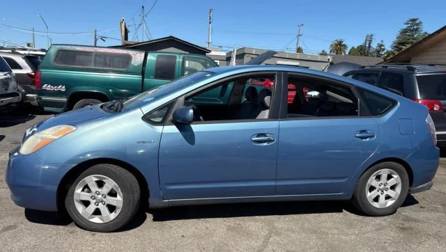 2006 Toyota Prius 2nd Gen - Image 2 of 11