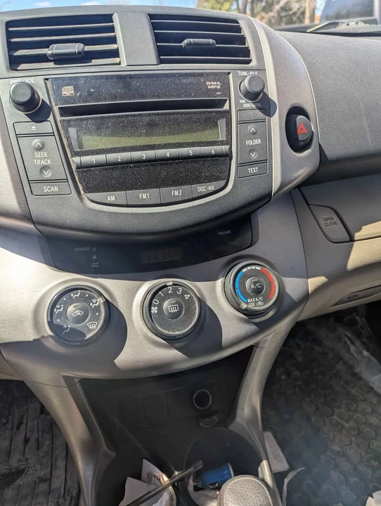 2006 Toyota RAV4 3rd Gen - Image 8 of 10