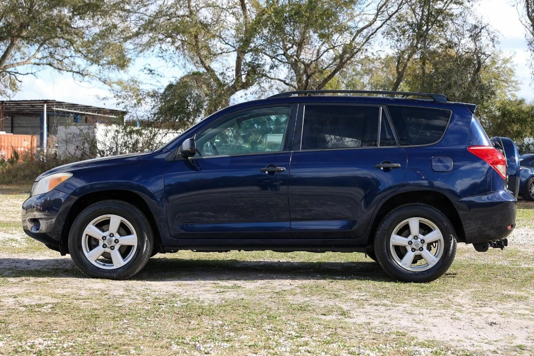 2006 Toyota RAV4 3rd Gen - Image 3 of 12