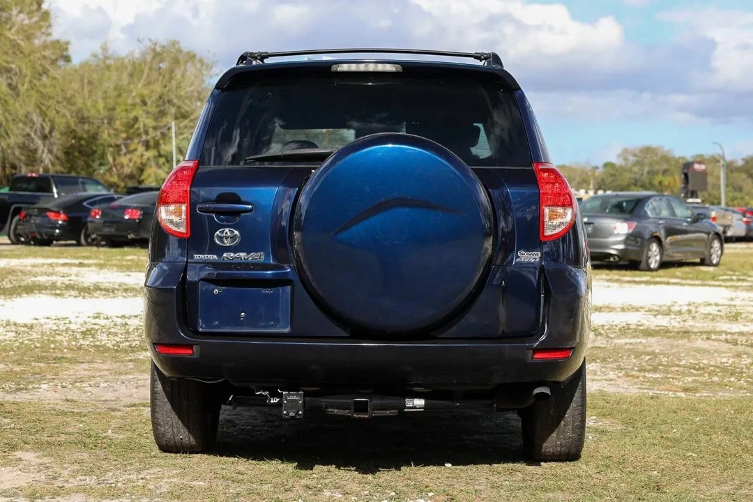 2006 Toyota RAV4 3rd Gen - Image 7 of 12