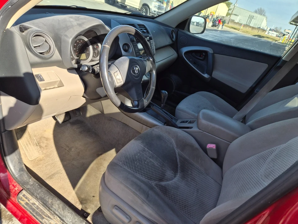 2006 Toyota RAV4 3rd Gen - Image 10 of 14