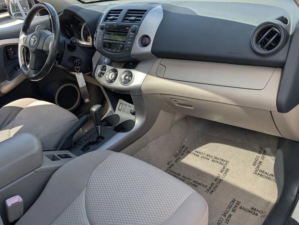 2006 Toyota RAV4 3rd Gen - Image 17 of 21