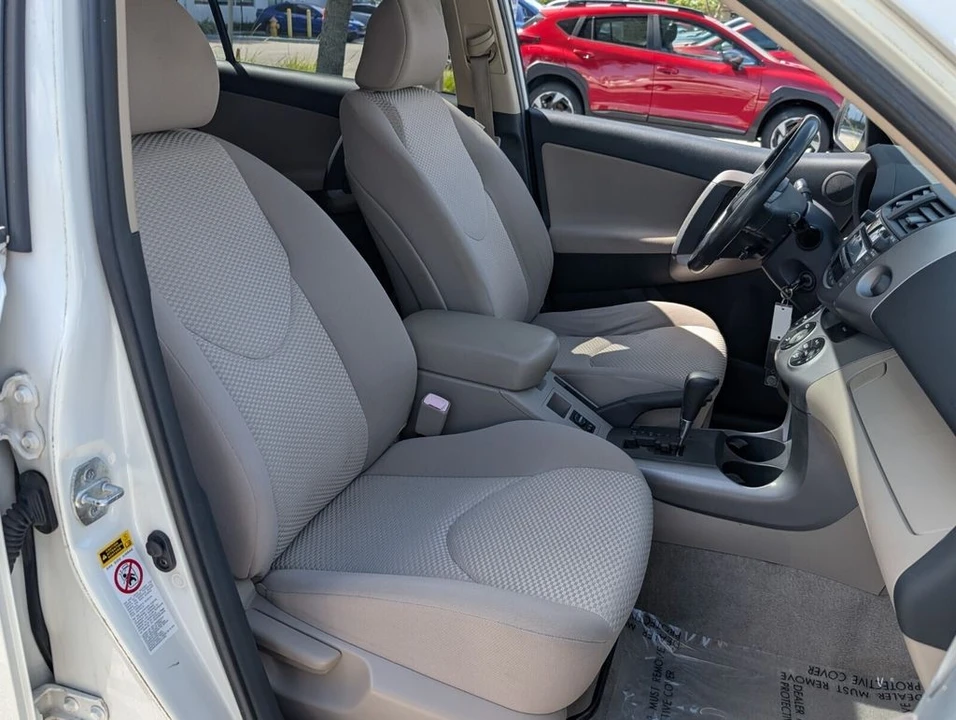 2006 Toyota RAV4 3rd Gen - Image 18 of 21