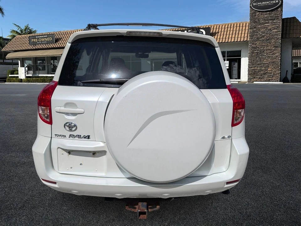 2006 Toyota RAV4 3rd Gen - Image 6 of 21