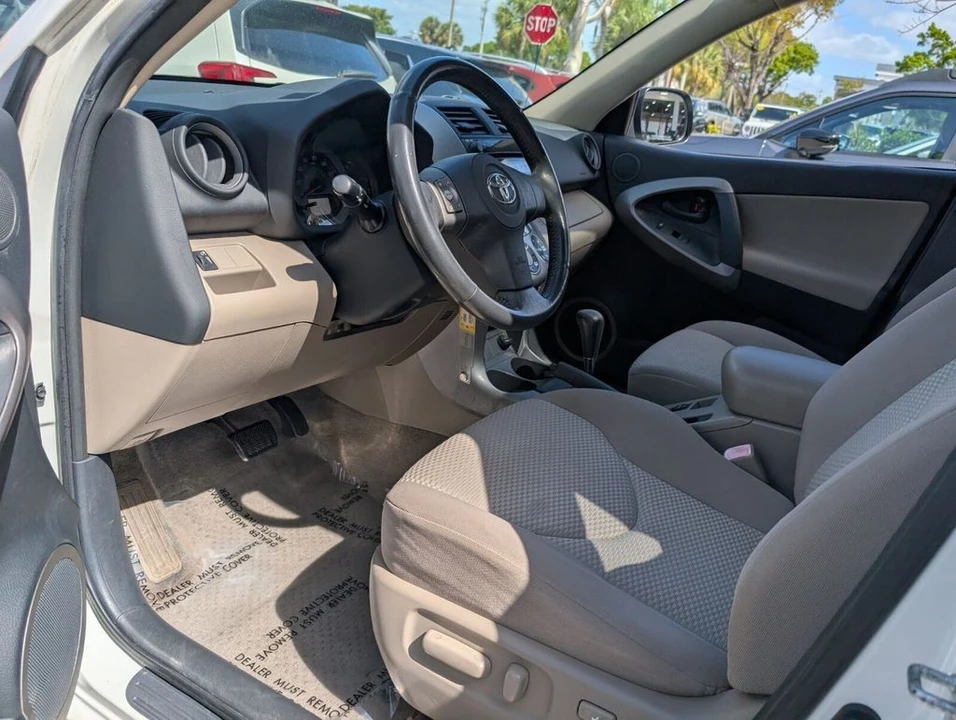 2006 Toyota RAV4 3rd Gen - Image 12 of 21