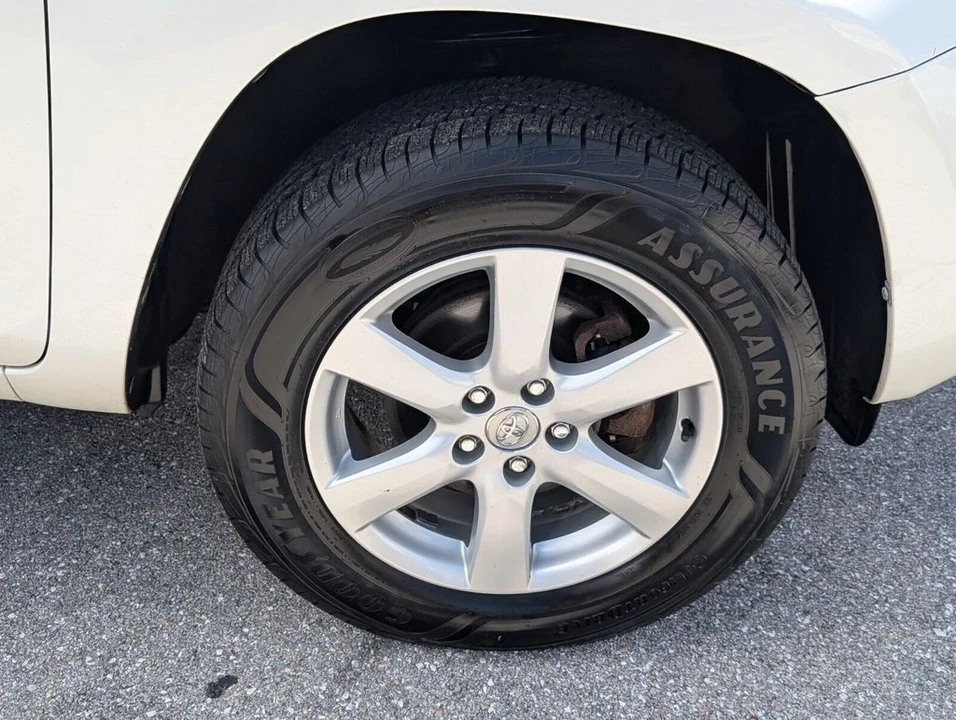 2006 Toyota RAV4 3rd Gen - Image 19 of 21