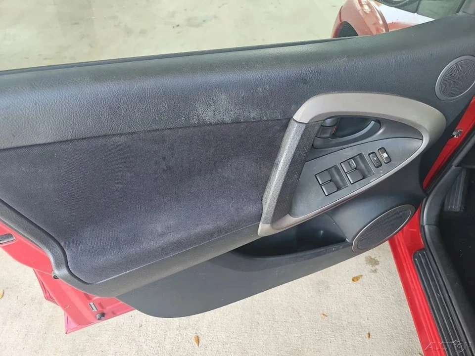 2006 Toyota RAV4 3rd Gen - Image 13 of 21