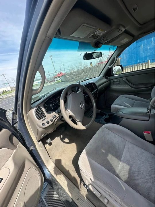 2006 Toyota Sequoia 1st Gen - Image 9 of 11