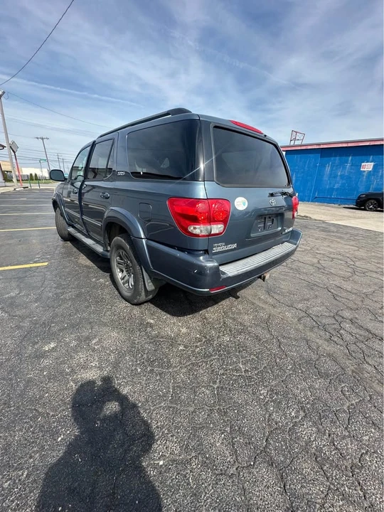 2006 Toyota Sequoia 1st Gen - Image 5 of 11